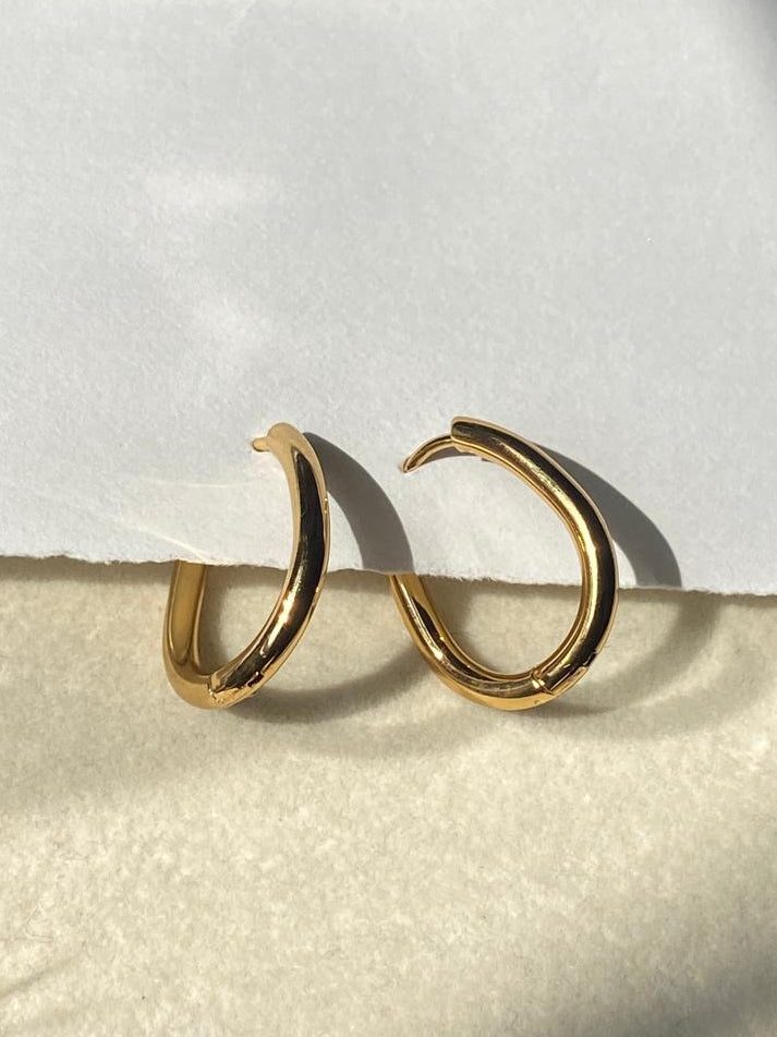 Oval Teardrop huggie Hoop Earrings