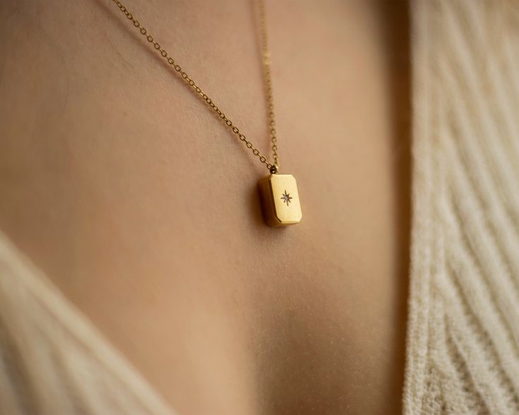 Star Gold Necklace