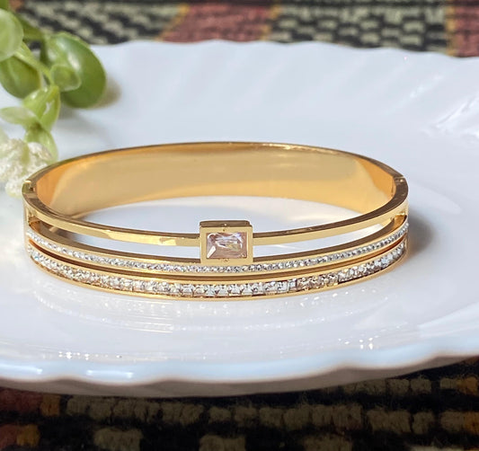 Regal Radiance Gold-Plated Kada