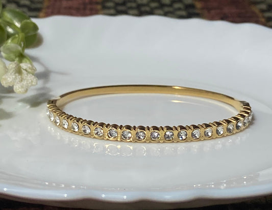 Lustre Line Gold Bangle
