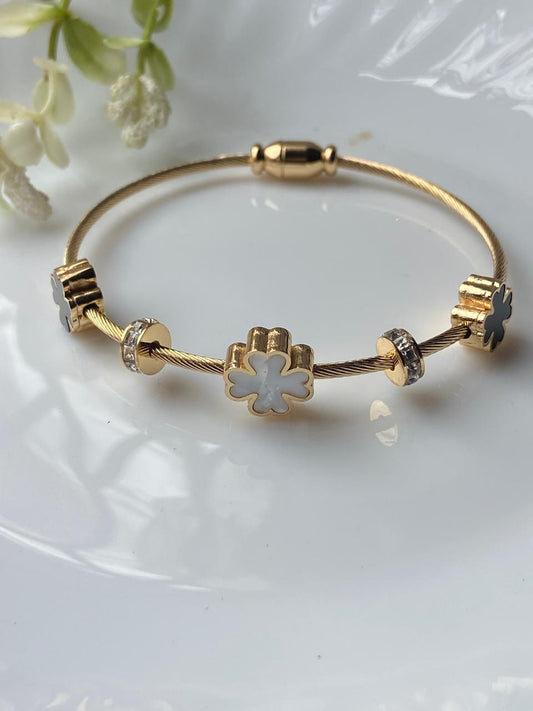Clover Charm Kada