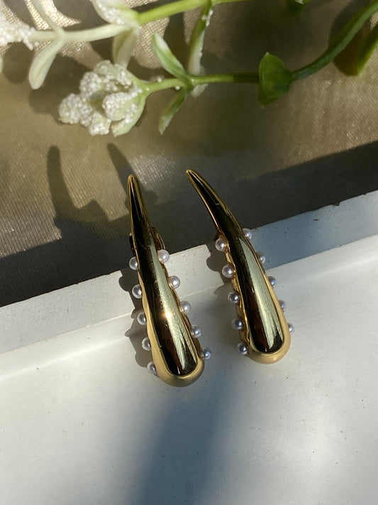 Gold Teardrop Pearl Earrings