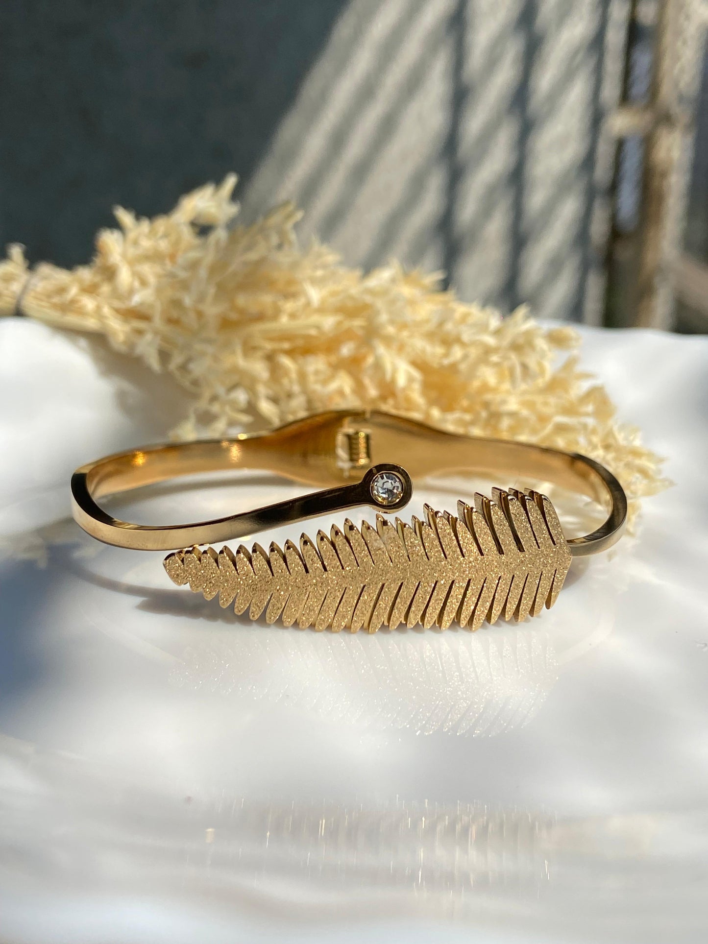 Leaf Charm Gold Kada