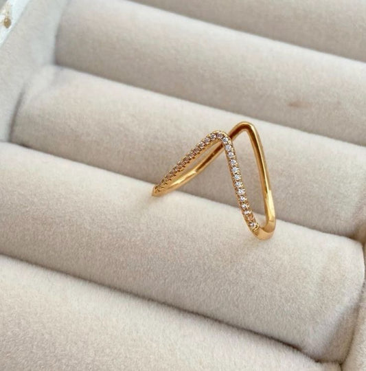 V Shape Diamond Gold Ring